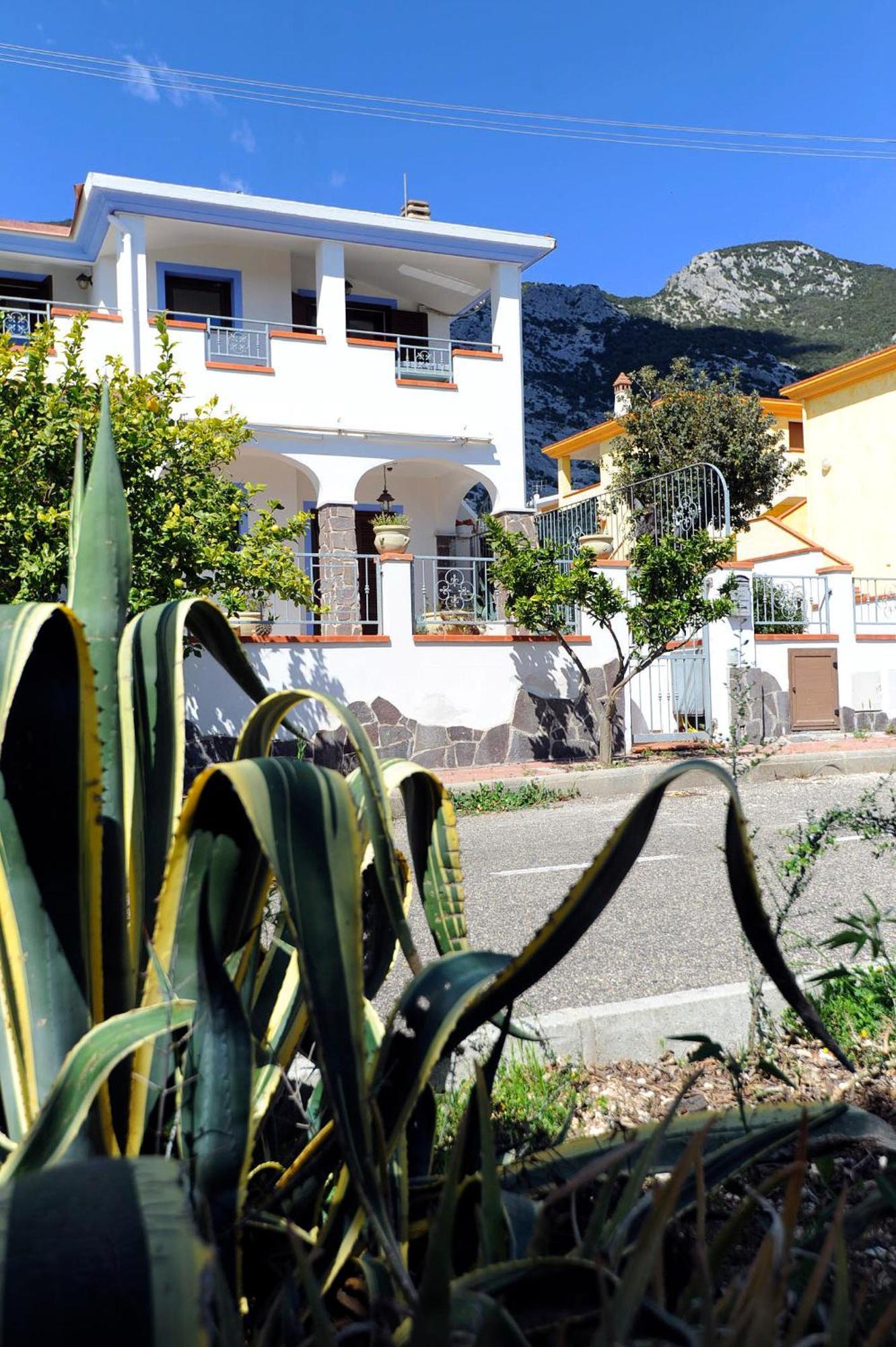 Suite Torrigiani Cala Gonone Exterior photo